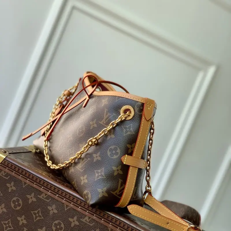 M13014 17x10x26cm High Quality Bags - Image 2