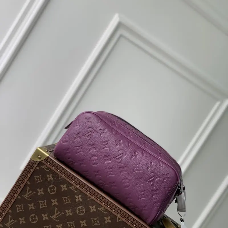 M82576 Leather S3 28x15x16.5cm High Quality Bags - Image 2