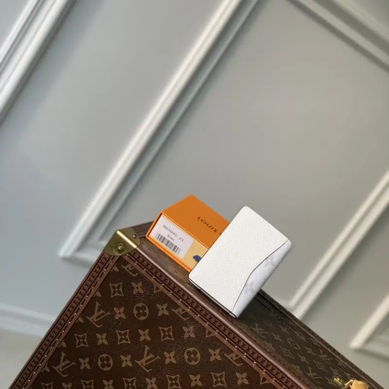 M83095 White 8x11x1cm High Quality Bags