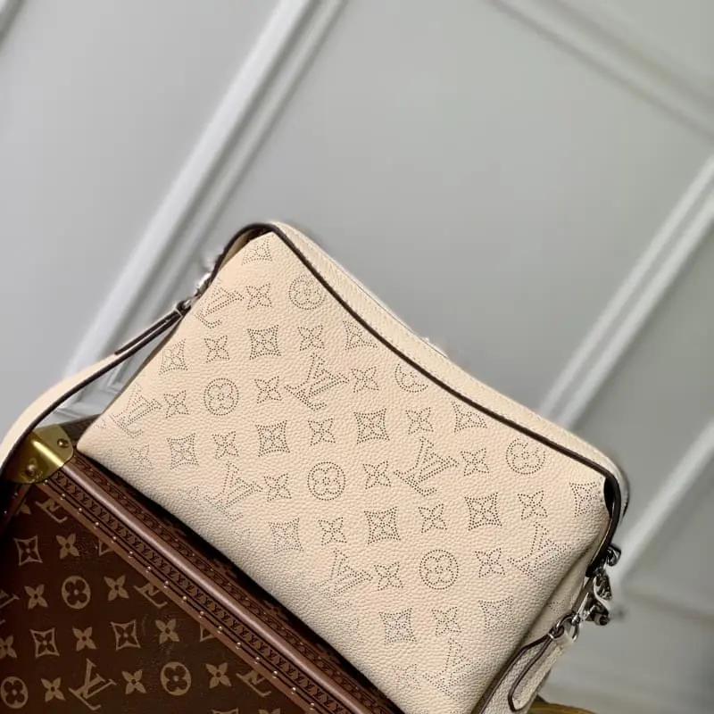 M24114 29x18x13cm High Quality Bags - Image 2