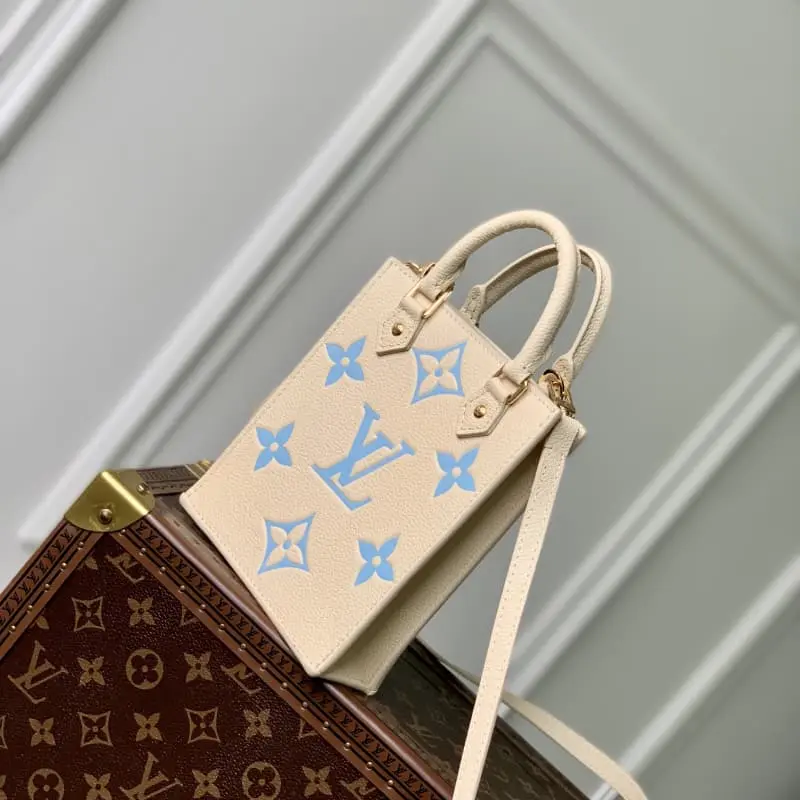 M69442 14x17x5.5cm High Quality Bags - Image 2