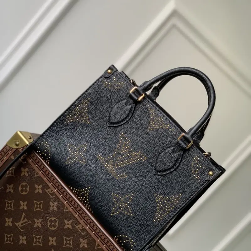 M46733 25x19x11.5cm High Quality Bags - Image 2