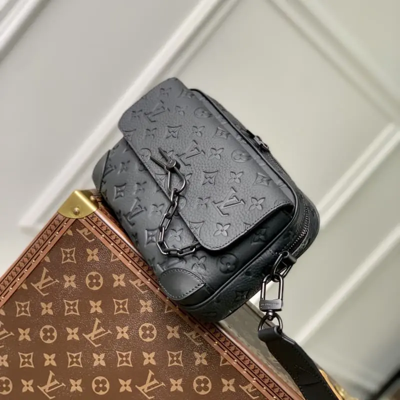 M23742 24x17x5cm High Quality Bags - Image 2