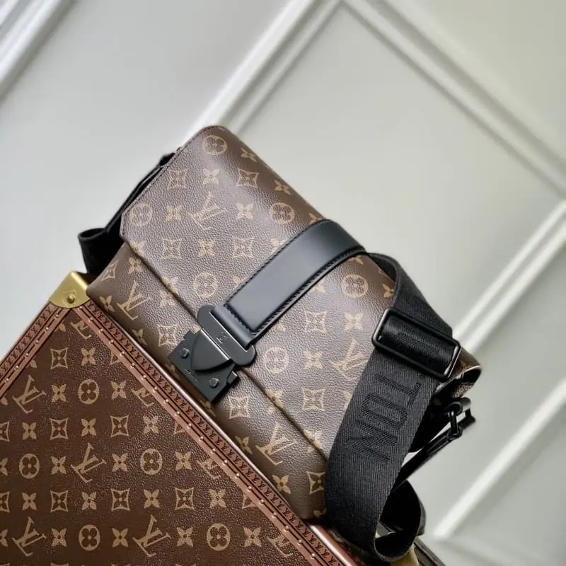 M46794 S1 28x16x10cm High Quality Bags - Image 2