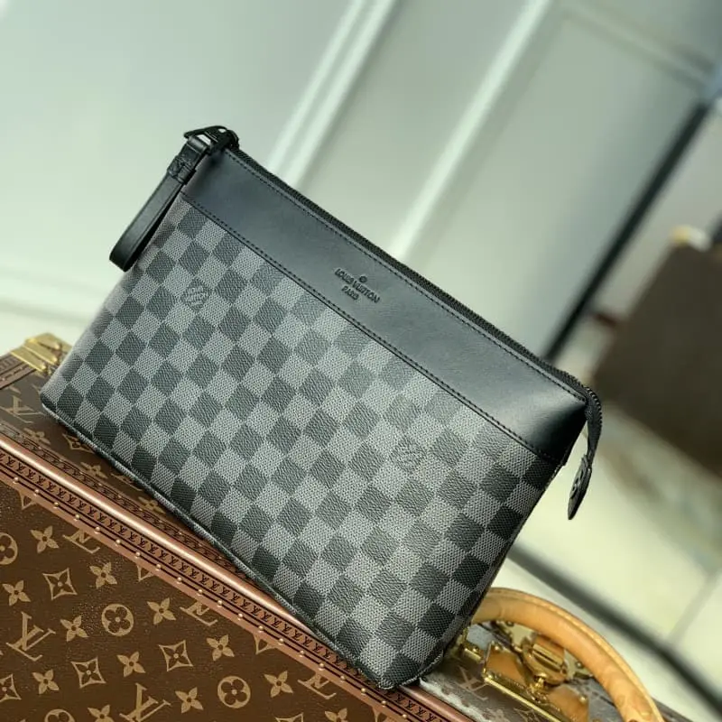 M82543 Black 32x21x8cm High Quality Bags - Image 2