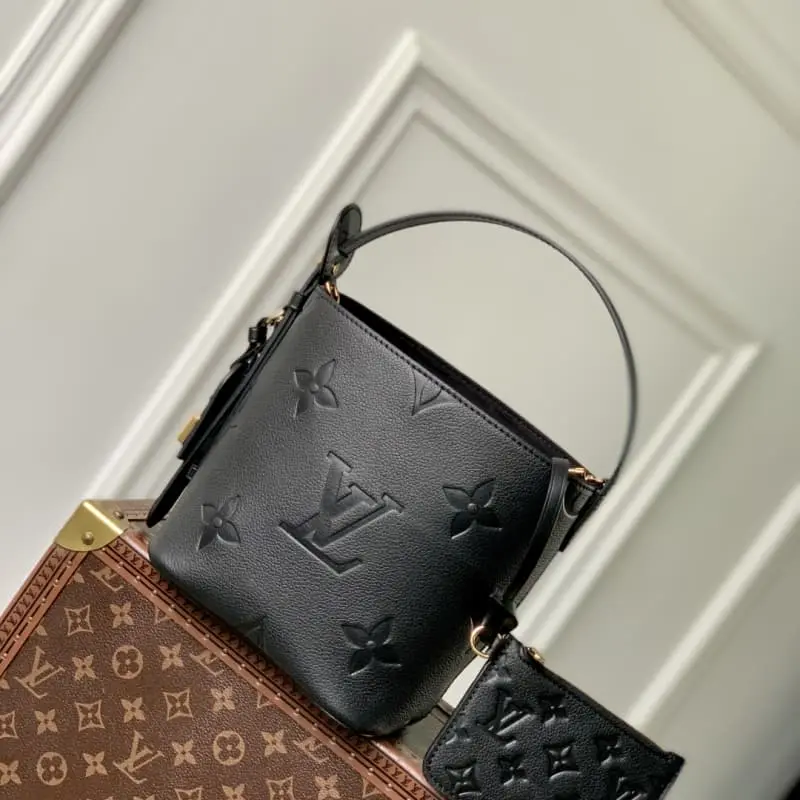 M13480 18x12x16cm High Quality Bags - Image 2