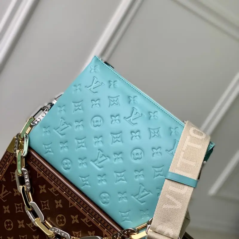 M22394 26x20x12cm High Quality Bags - Image 2