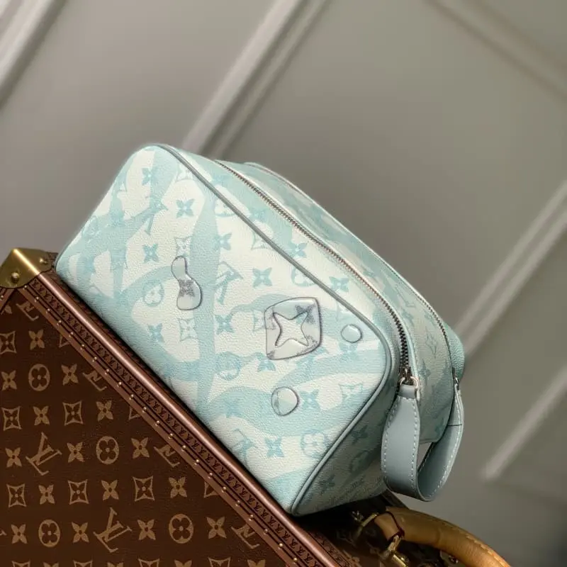 M82337 Tiffany Green 28x15x16.5cm High Quality Bags - Image 2