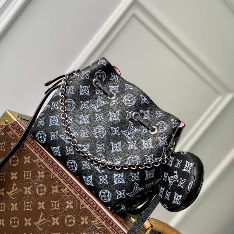 M59200 Black 32x23x13cm High Quality Bags - Image 2