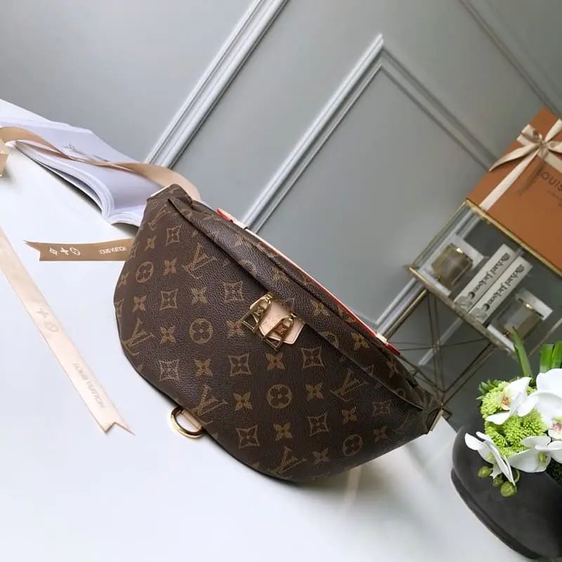 M43644 37x14x13cm High Quality Bags