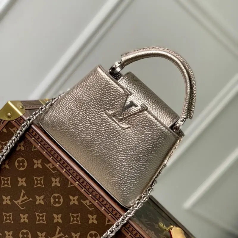 M21102 21*14*8cm High Quality Bags