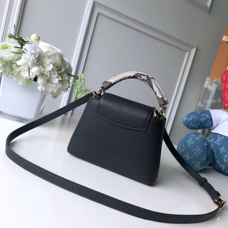 N92800 21x14x8cm High Quality Bags - Image 2