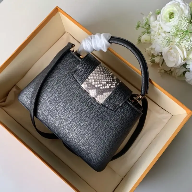 M90199 27x21x10cm High Quality Bags - Image 2