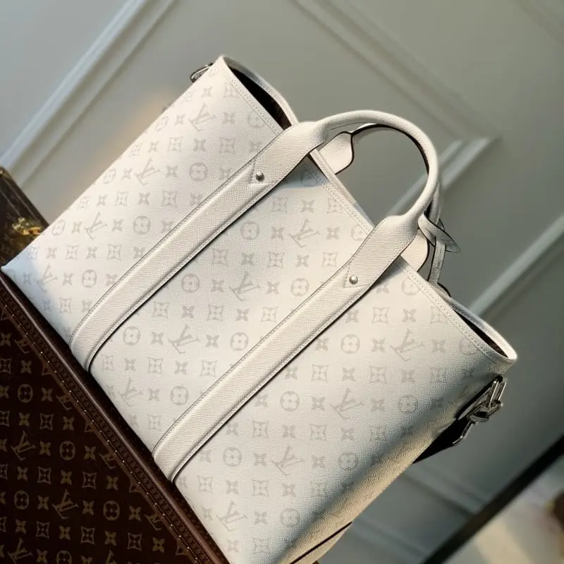 M30919 43x34x17.5cm High Quality Bags - Image 2