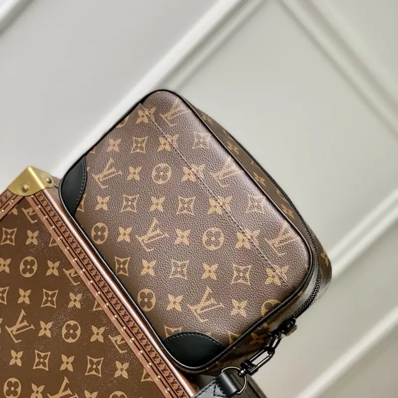 M82076 25x15.5x6.5cm High Quality Bags - Image 2