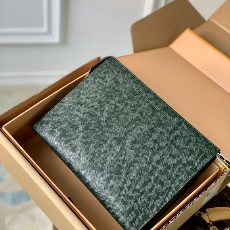 M81556 S1 27x21x6cm High Quality Bags - Image 2