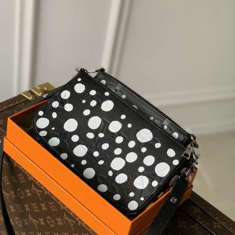 M46410 25x14.5x4.5cm High Quality Bags - Image 2