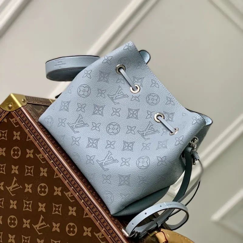 M57070 S1 19x22x14cm High Quality Bags - Image 2