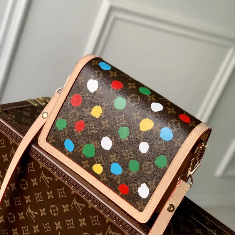 M46432 25x17x10.5cm High Quality Bags - Image 2