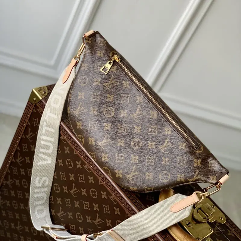 M46784 38x16x7.5cm High Quality Bags - Image 2