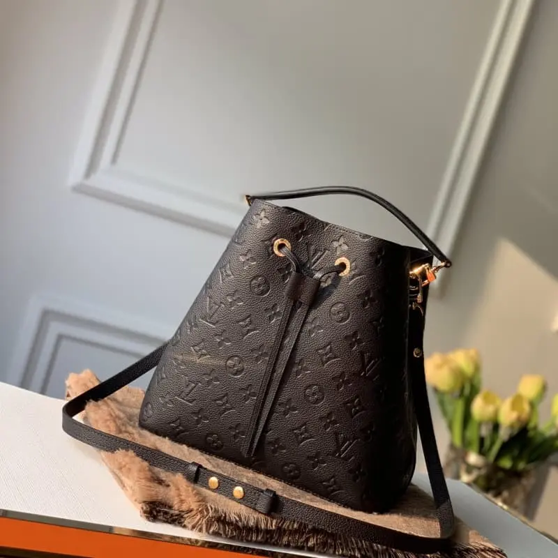 M45256 Black 26x26x17.5cm High Quality Bags