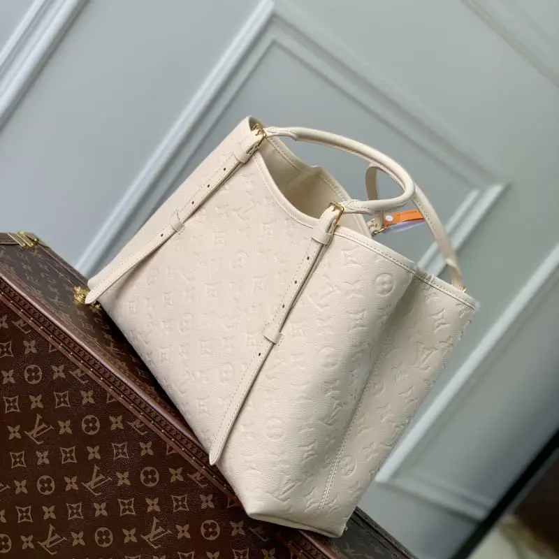 M47185 Large White 37x26x14cm High Quality Bags - Image 2