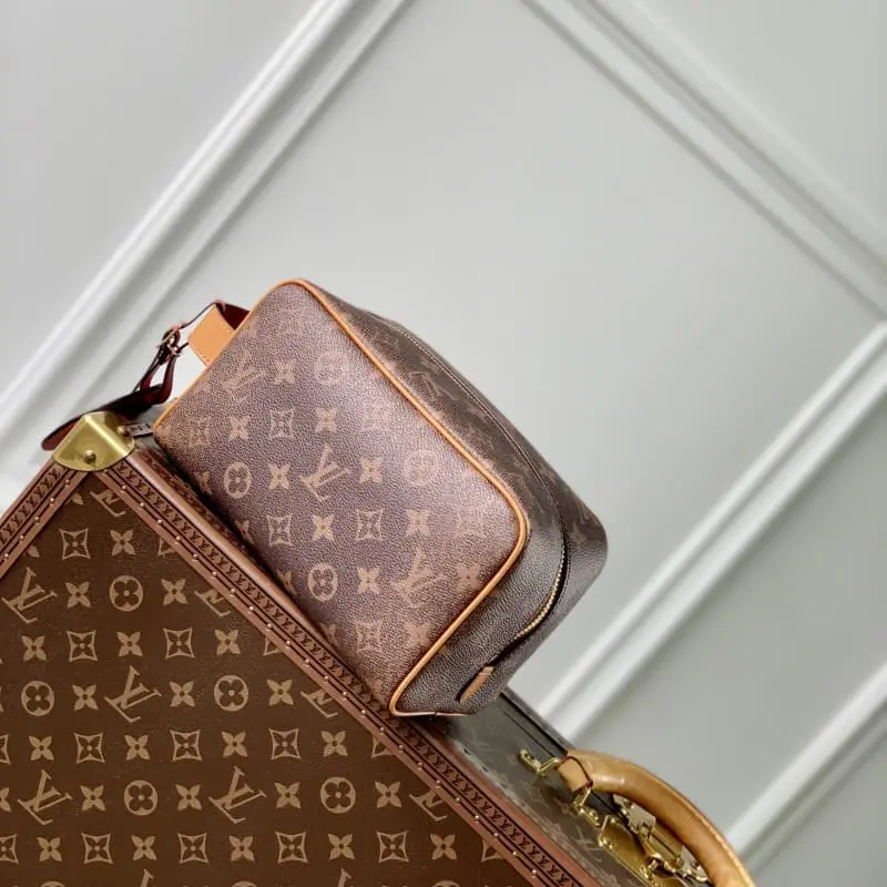 M11765 23x13x12cm High Quality Bags - Image 2