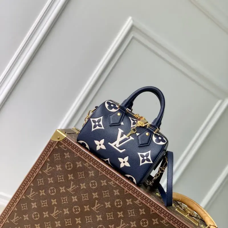 M47048 20.5x13.5x12cm High Quality Bags - Image 2