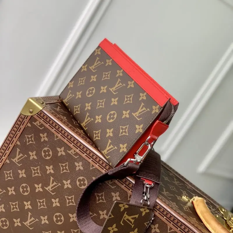 M81124 Red 18.5x11x6.5cm High Quality Bags - Image 2