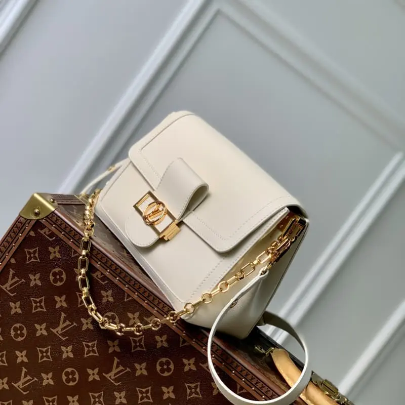 M25050 24x17x9cm High Quality Bags - Image 2