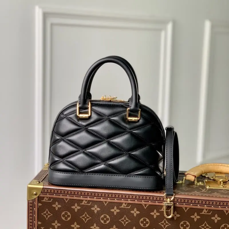 M23666 S4 23.5x17.5x11.5cm High Quality Bags - Image 2