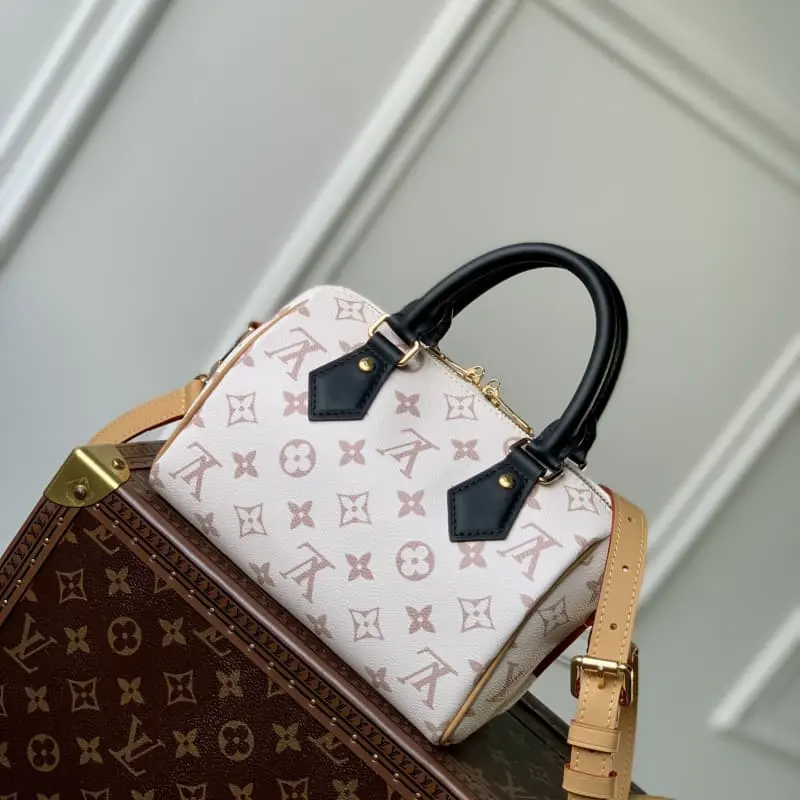 M46906 White Flower 20.5x13.5x12cm High Quality Bags - Image 2