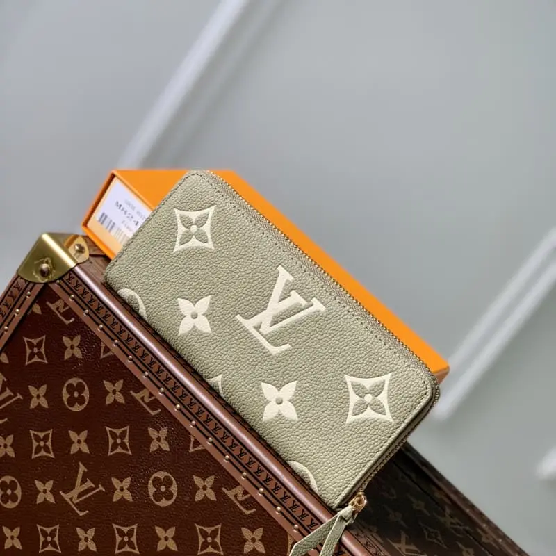 M82478 Grass Green (Silk Screen) 20x9x2cm High Quality Bags - Image 2