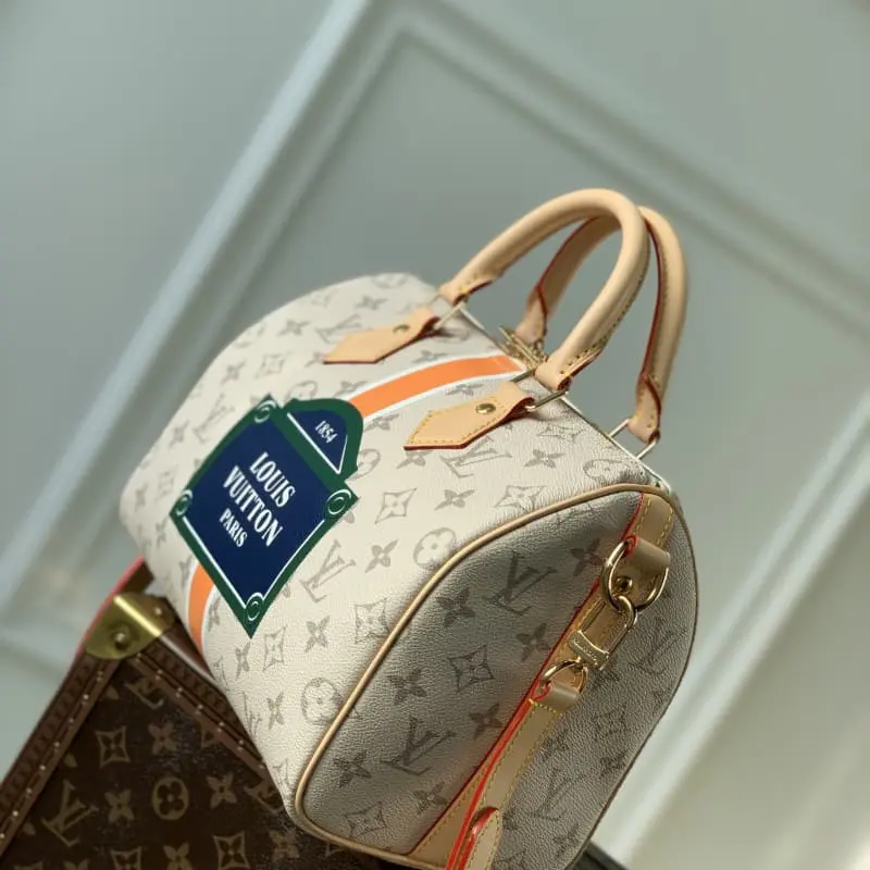 M46749 25x19x15cm High Quality Bags - Image 2