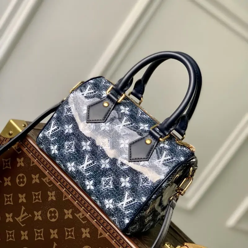 M23069 20.5x13.5x12cm High Quality Bags - Image 2