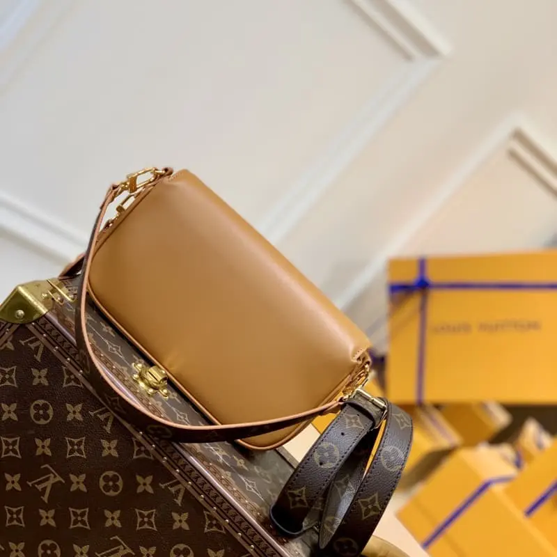 M20396 24x15x6cm High Quality Bags - Image 2