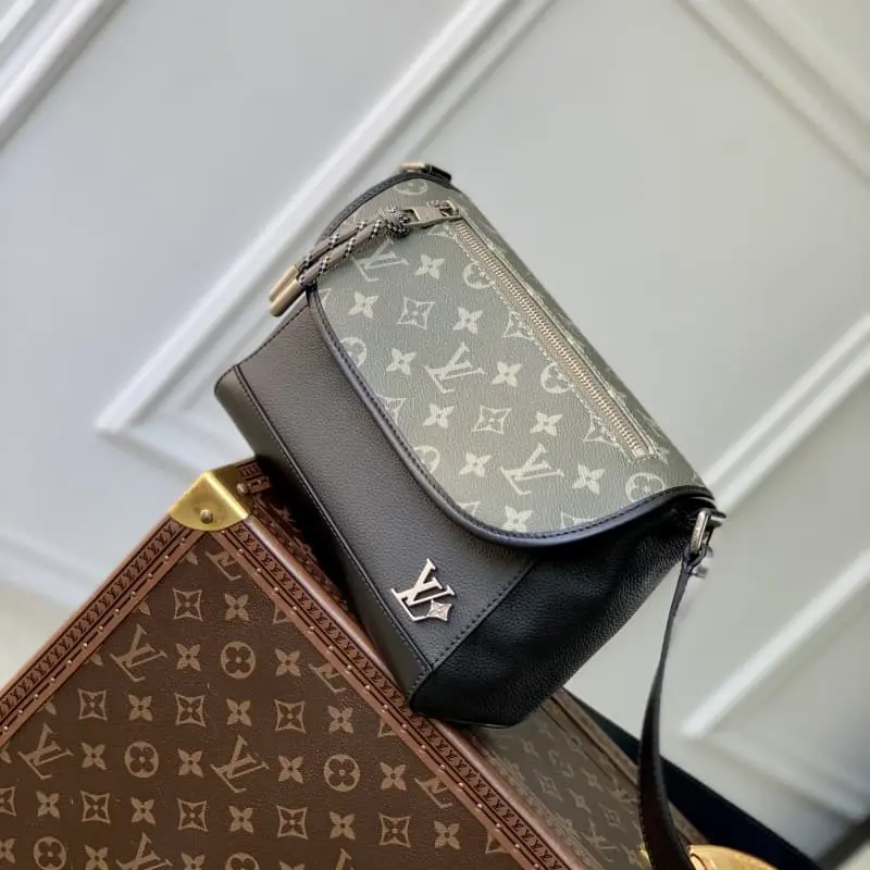 M12615 17x11x26.6cm High Quality Bags - Image 2