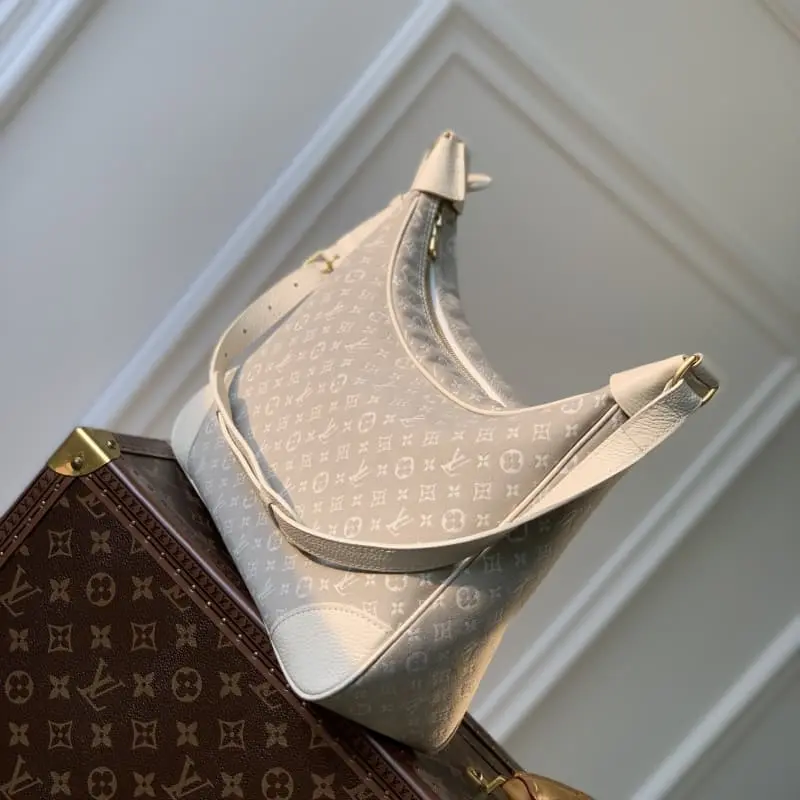 M95225 White 19x30x10cm High Quality Bags - Image 2