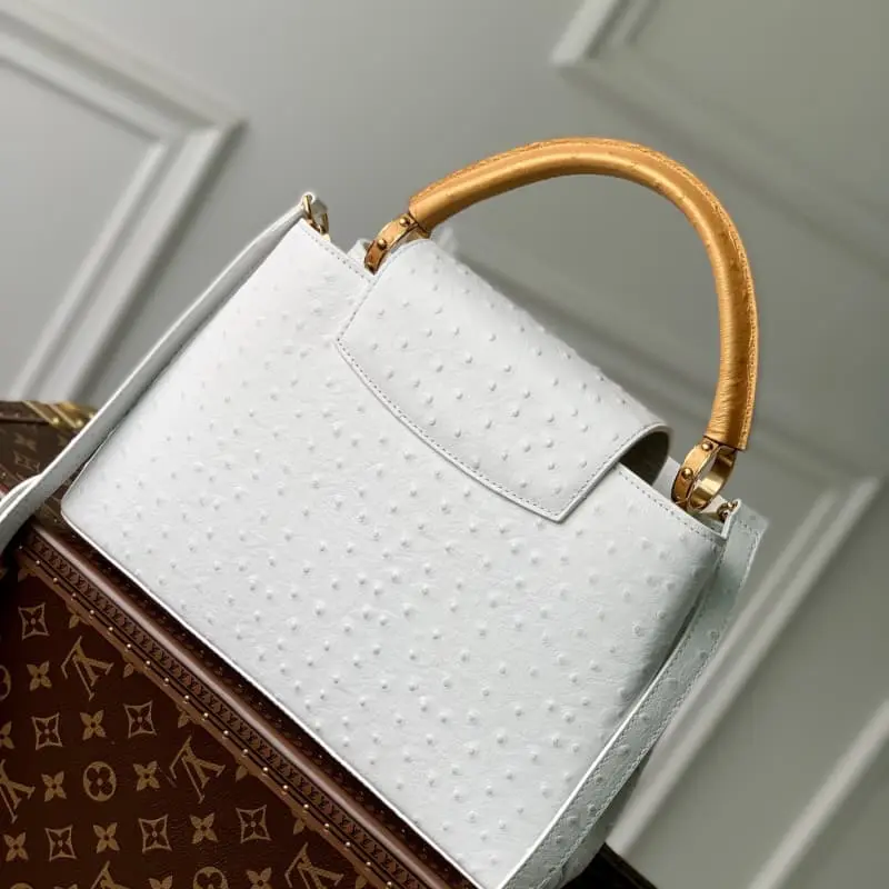 M93483 S3 31.5x20x11cm High Quality Bags - Image 2