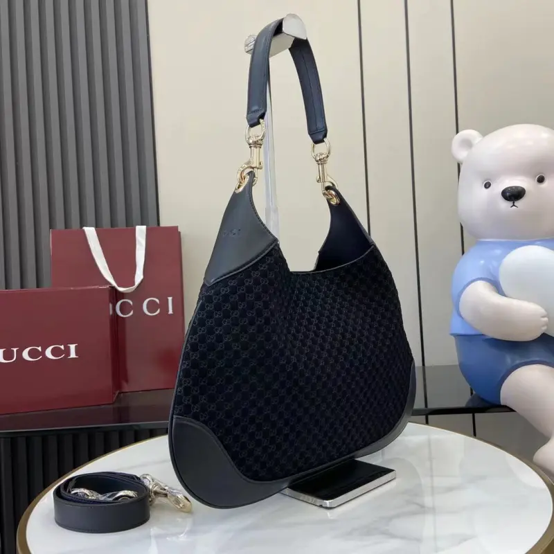 834981 CM 2 High-Quality Bags - Image 2