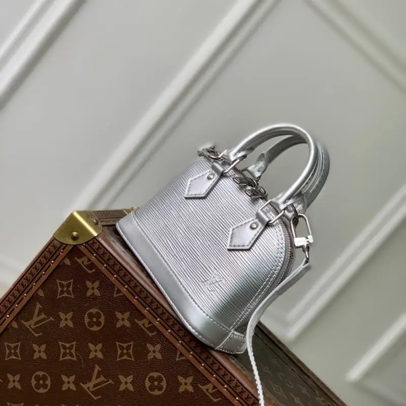 M81945 Silver 18x12x8cm High Quality Bags - Image 2