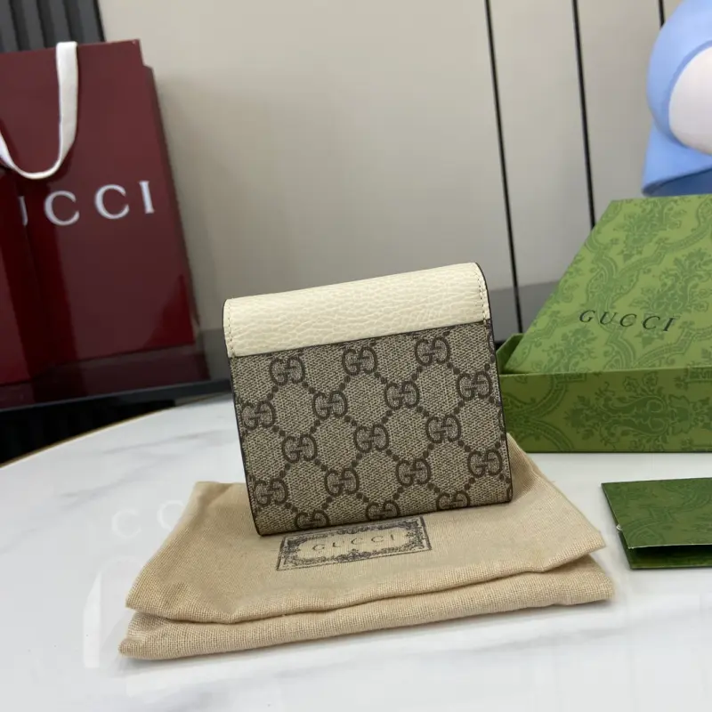 598587 CM 2 High-Quality Bags - Image 3