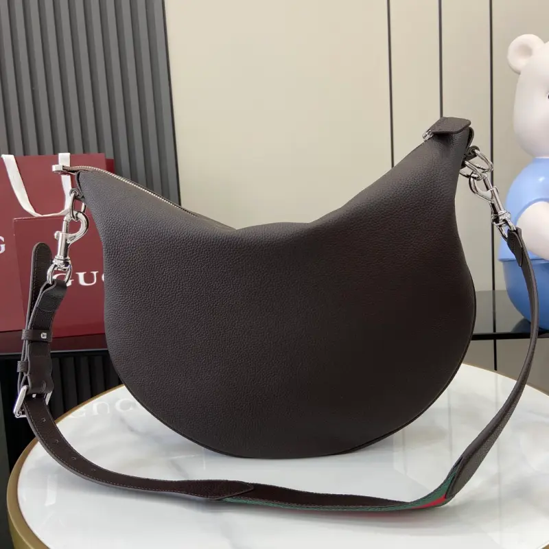 801887 CM 1 High-Quality Bags - Image 3