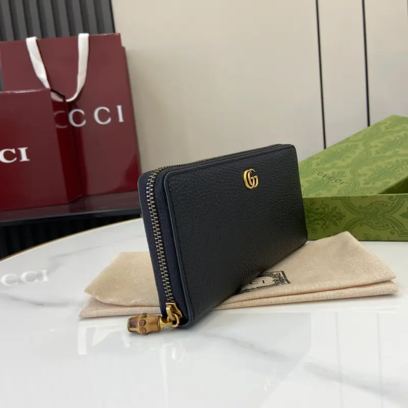 739499 CM 1 High-Quality Bags - Image 2