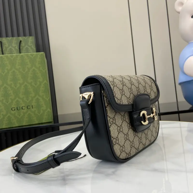 815205 CM 1 High-Quality Bags - Image 2