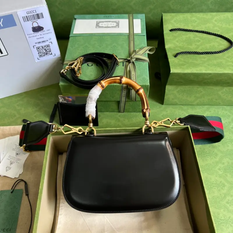 675797 CM 15 High-Quality Bags - Image 2