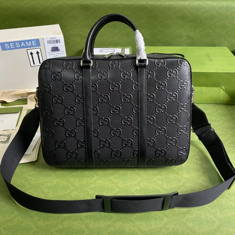 658573 CM 4 High-Quality Bags - Image 2
