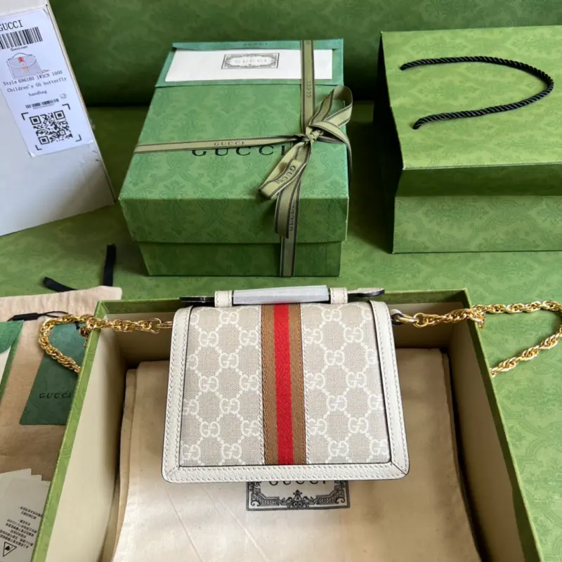 696180 CM 5 High-Quality Bags - Image 2