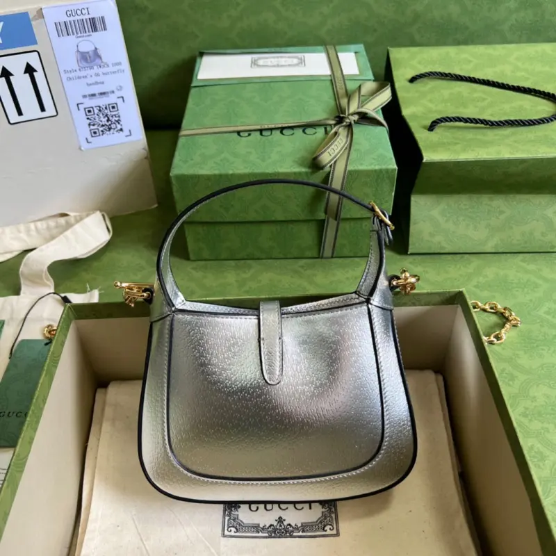 675799 CM 5 High-Quality Bags - Image 2