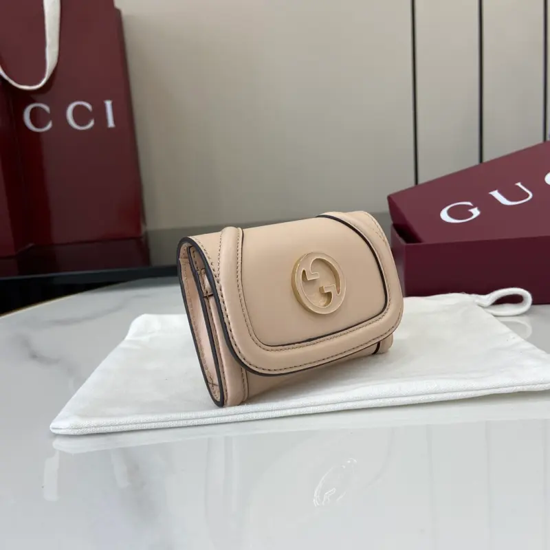 818795 CM 3 High-Quality Bags - Image 2